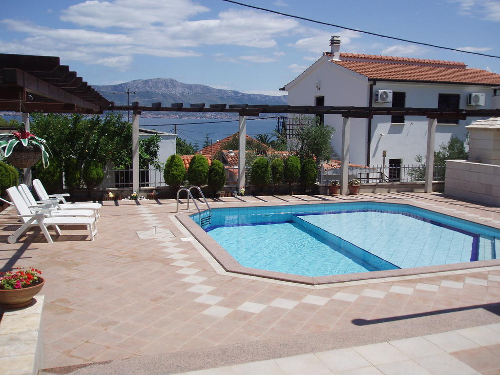 Apartments Romana سلاتين المظهر الخارجي الصورة