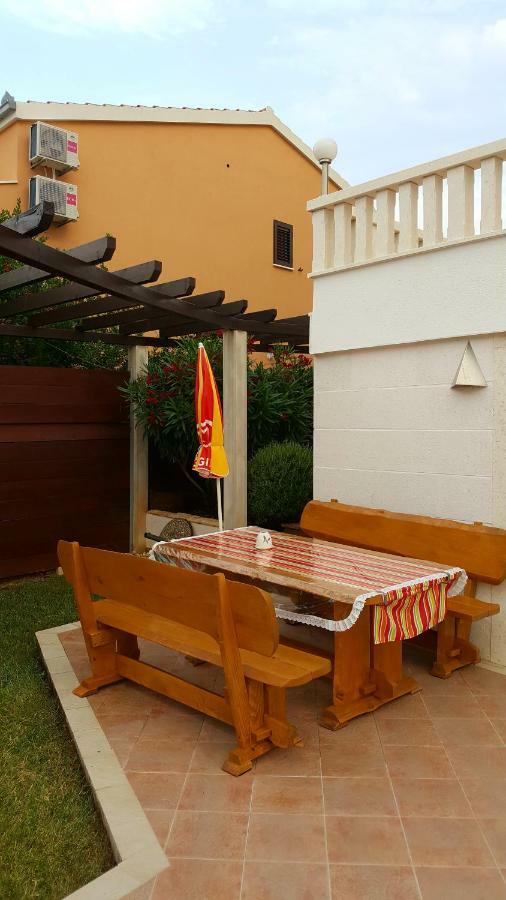 Apartments Romana سلاتين المظهر الخارجي الصورة