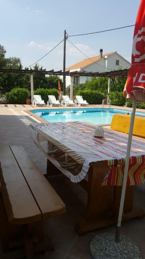 Apartments Romana سلاتين المظهر الخارجي الصورة