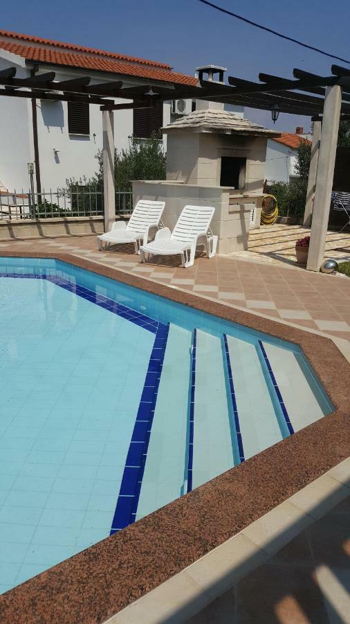 Apartments Romana سلاتين المظهر الخارجي الصورة